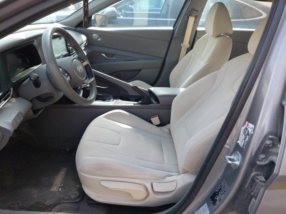 هيونداي إلنترا FLT 2024 image