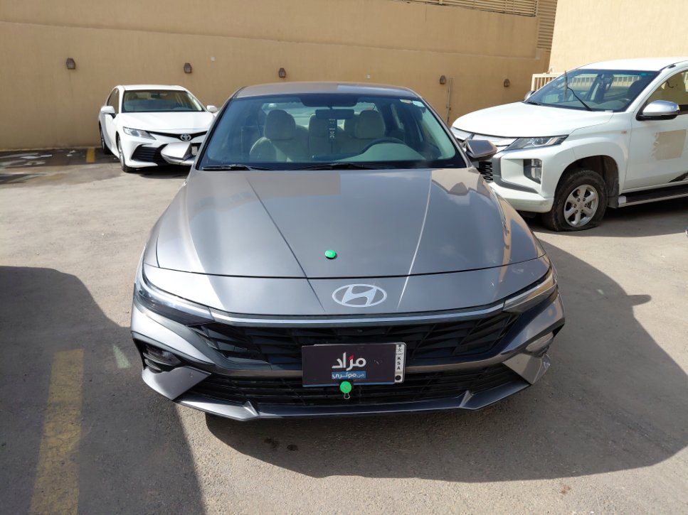 هيونداي إلنترا FLT 2024