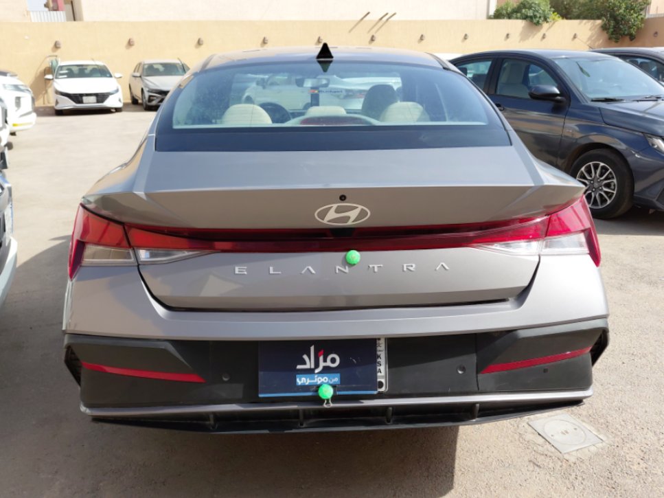 هيونداي إلنترا FLT 2024 image