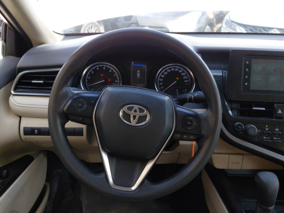Toyota Camry LE STD 2024 image