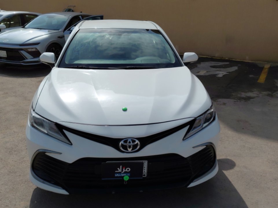 تويوتا كامري LE - STD 2024