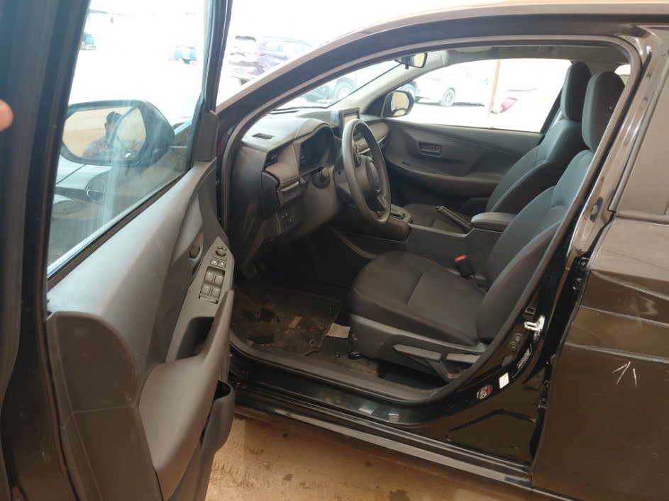 تويوتا يارس Y 2024 image