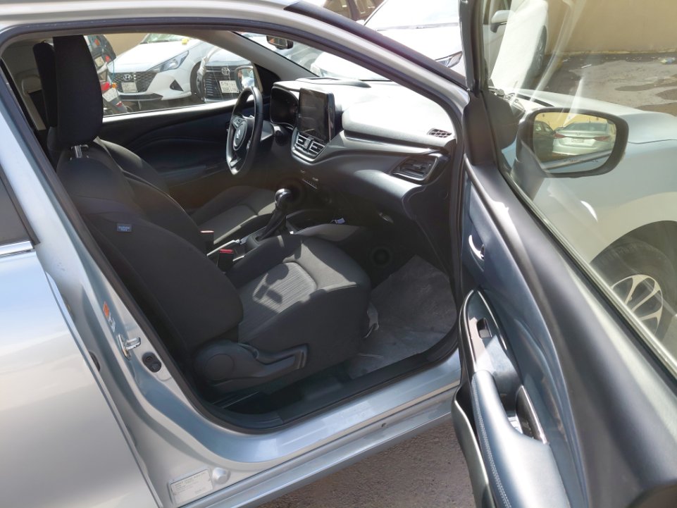 سوزوكي بالينو GLX 2024 image