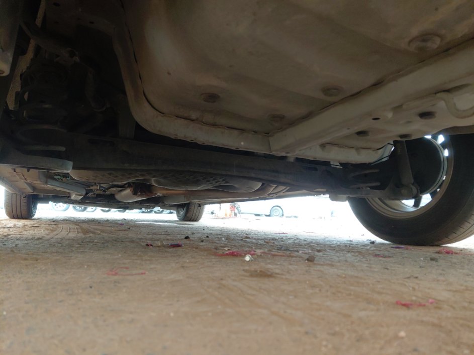 تويوتا يارس Y 2024 image