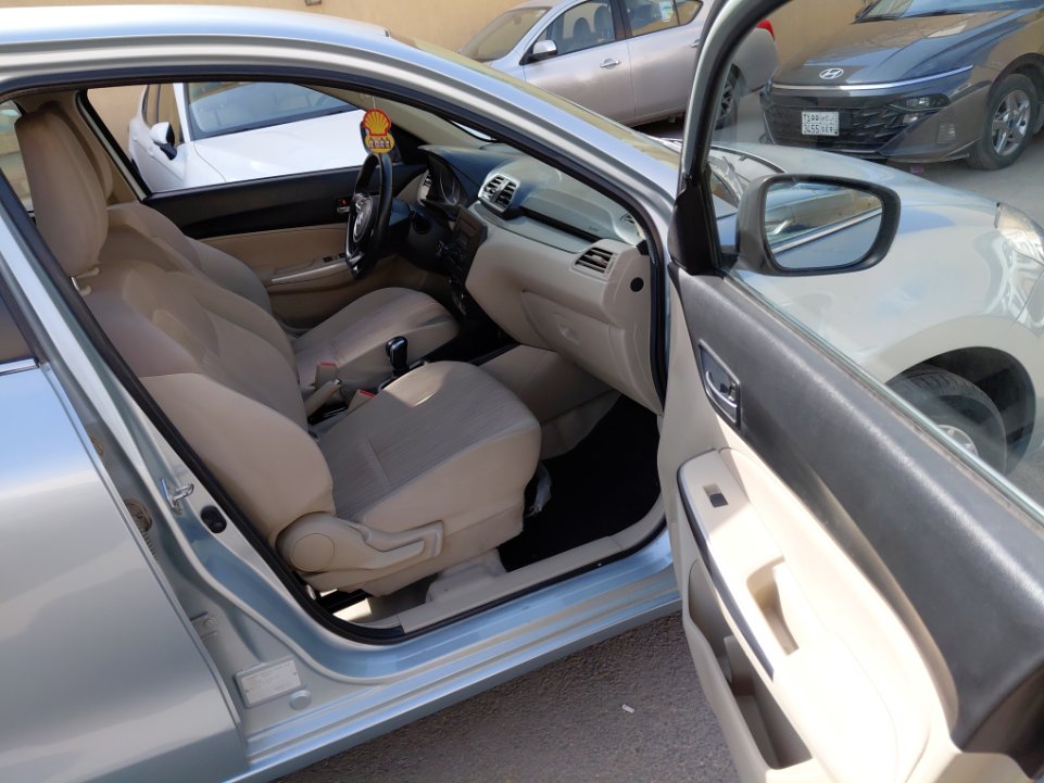 Suzuki DZIRE GLX 2024 image