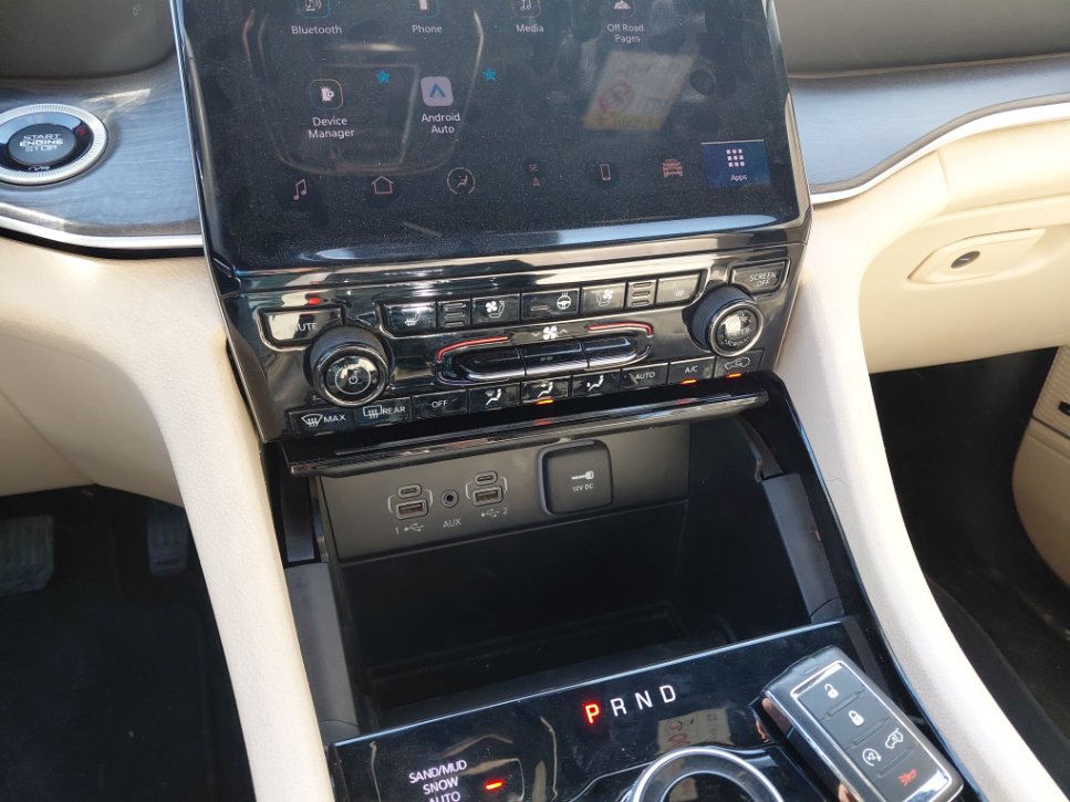 جيب جراند شيروكي LTD 2023 image