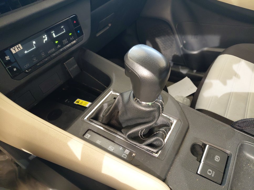 Toyota Yaris Y PLUS 2024 image