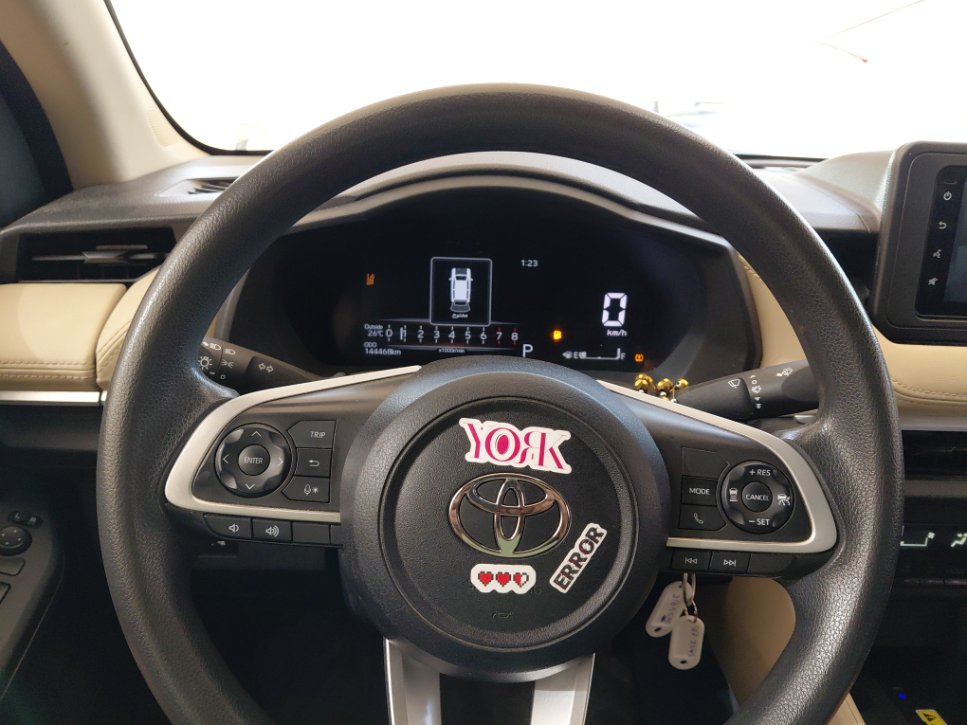 Toyota Yaris Y PLUS 2024 image