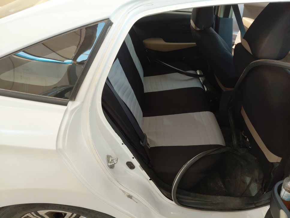 Toyota Yaris Y PLUS 2024 image