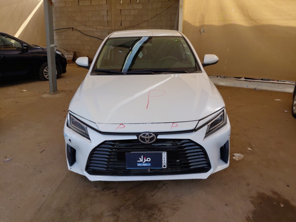 Toyota Yaris Y PLUS 2024