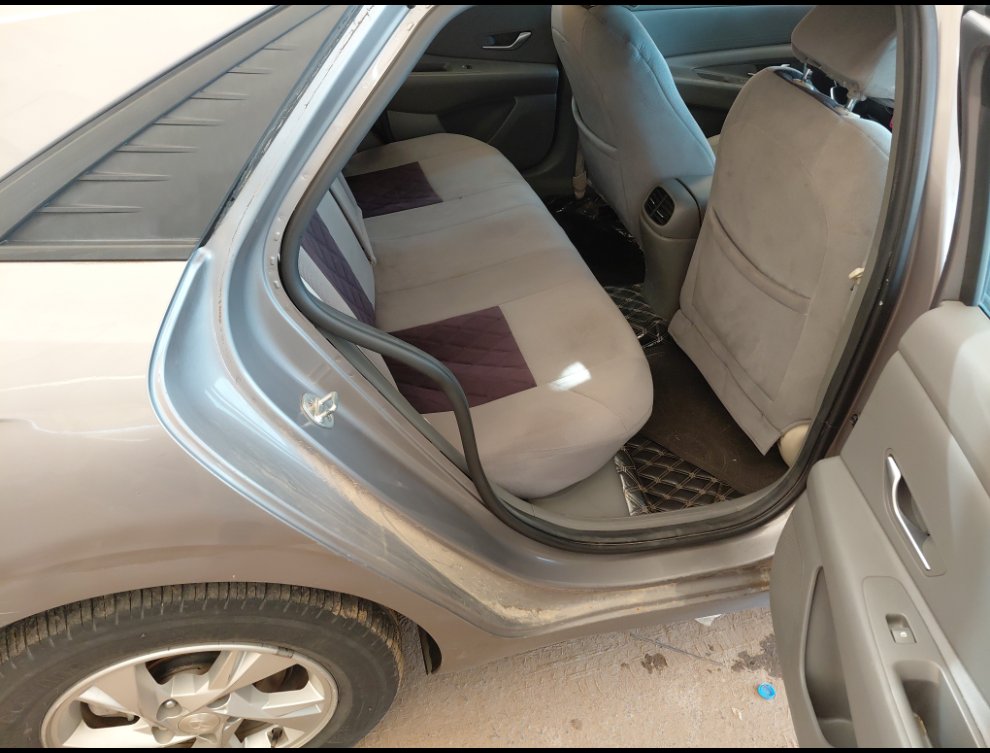 هيونداي إلنترا GL 2023 image