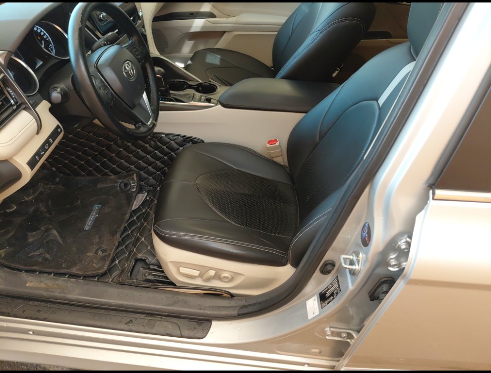 Toyota Camry GLE HEV  2023 image