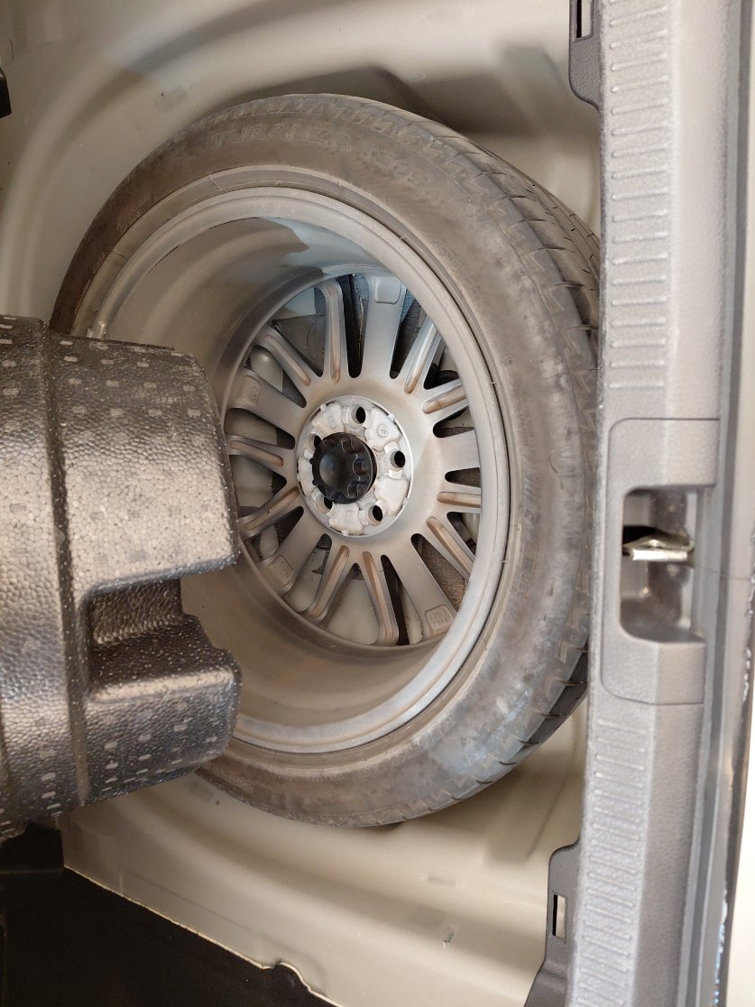 Toyota Camry GLE HEV  2023 image