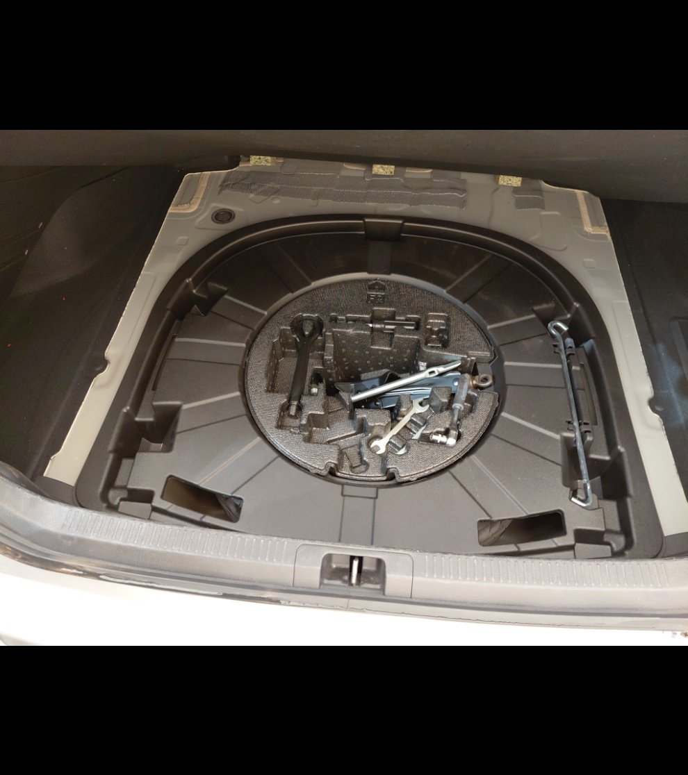 Toyota Camry GLE HEV  2023 image