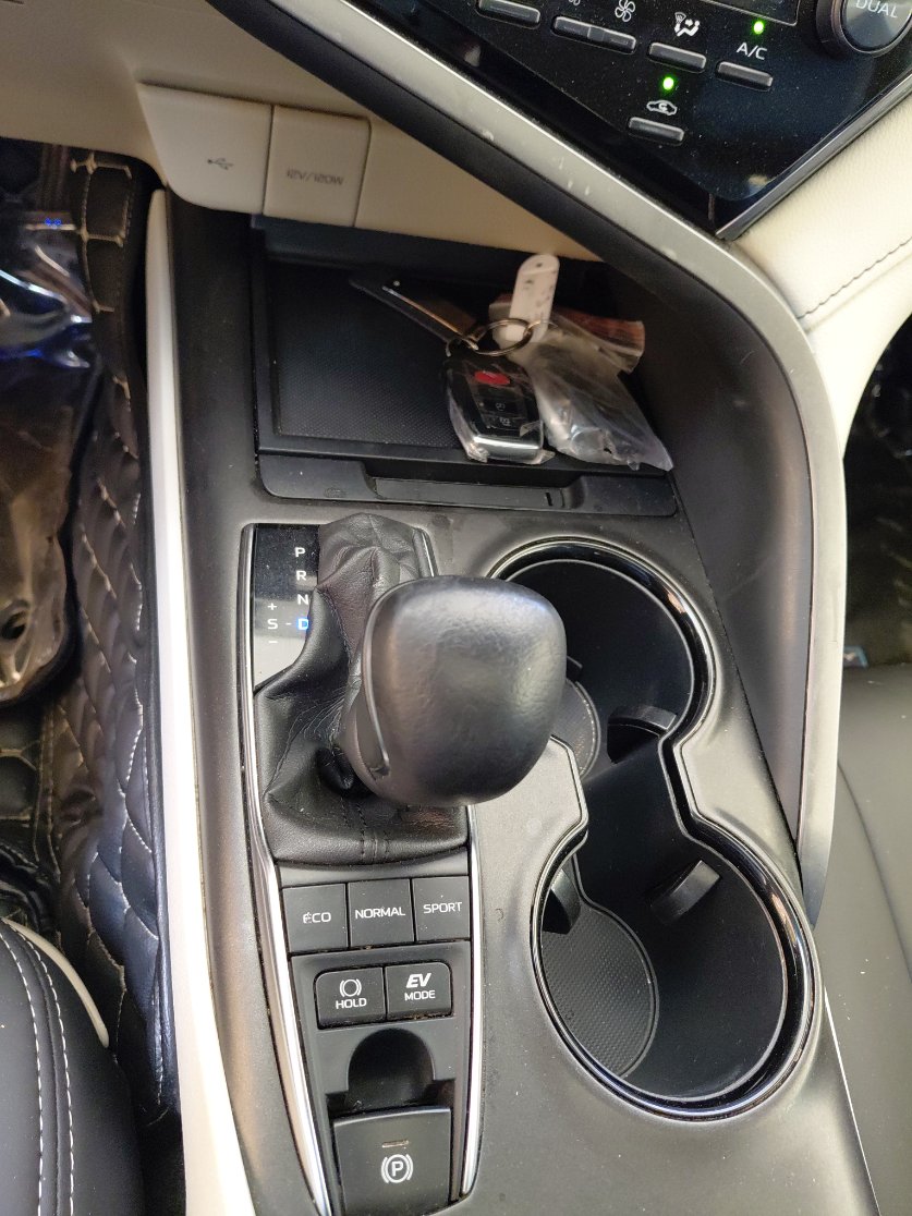 Toyota Camry GLE HEV  2023 image