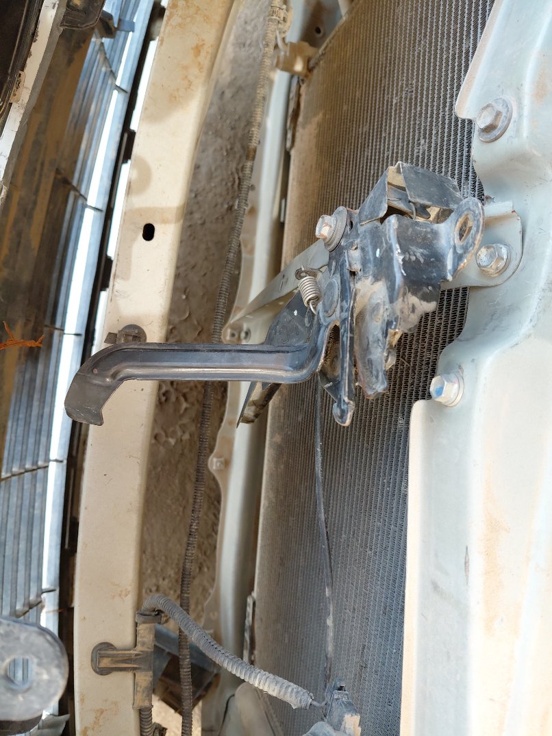 تويوتا يارس Y PLUS 2022 image