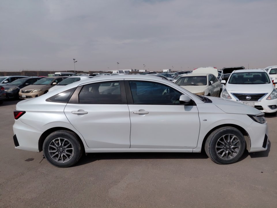 Toyota Yaris Y 2024 image