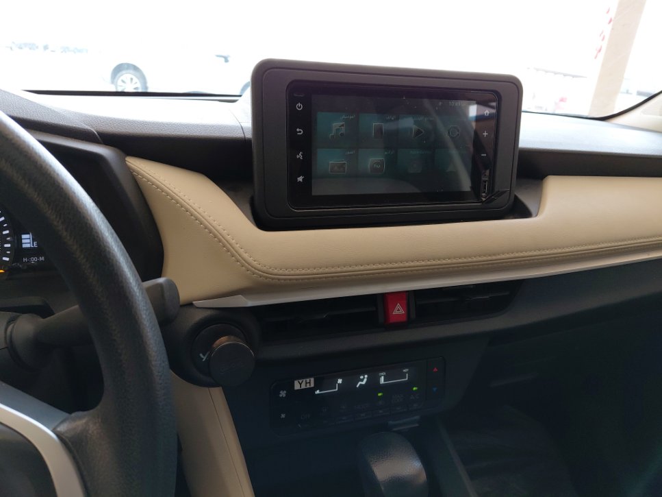 Toyota Yaris Y 2023 image