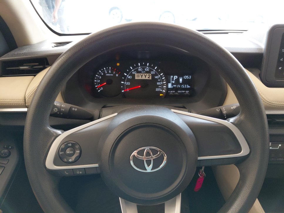 Toyota Yaris Y 2023 image
