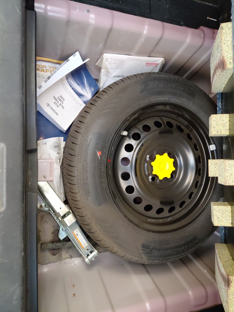 Toyota Yaris Y 2023 image