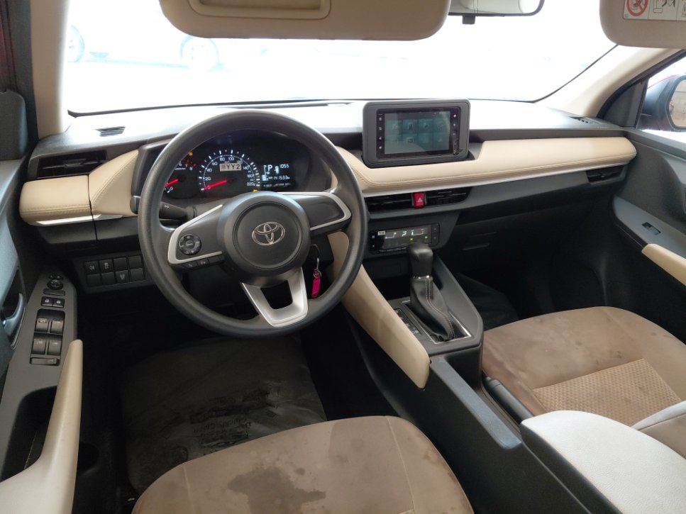 Toyota Yaris Y 2023 image
