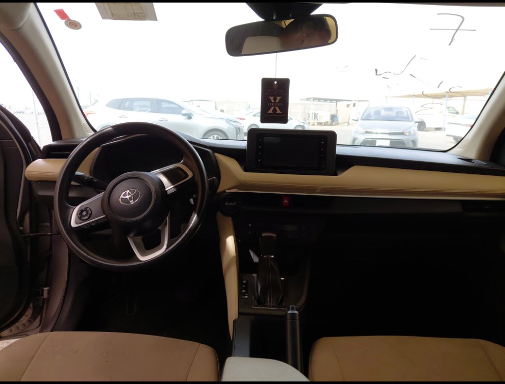 Toyota Yaris Y 2023 image