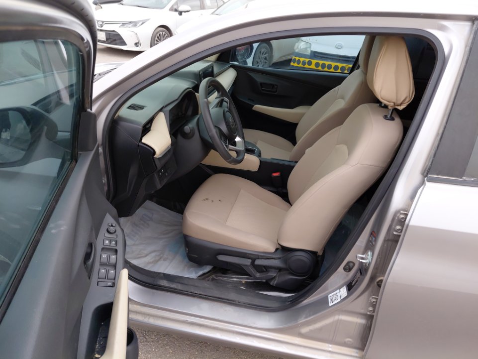 Toyota Yaris Y 2023 image