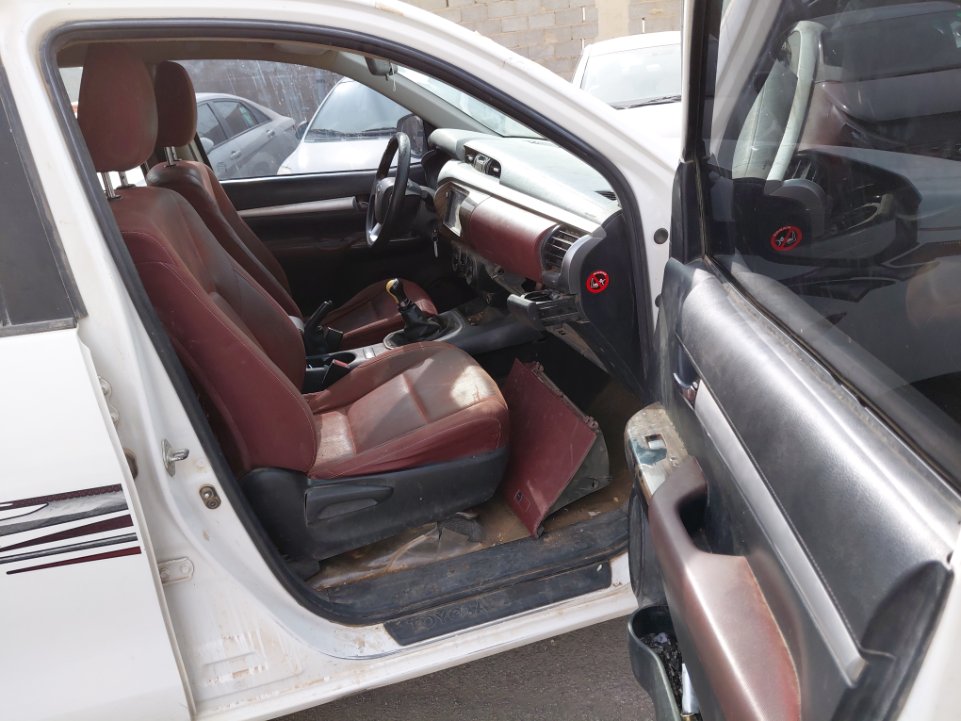 تويوتا هايلكس GLX2 2017 image