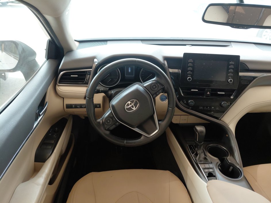 تويوتا كامري GLE HEV 2023 image