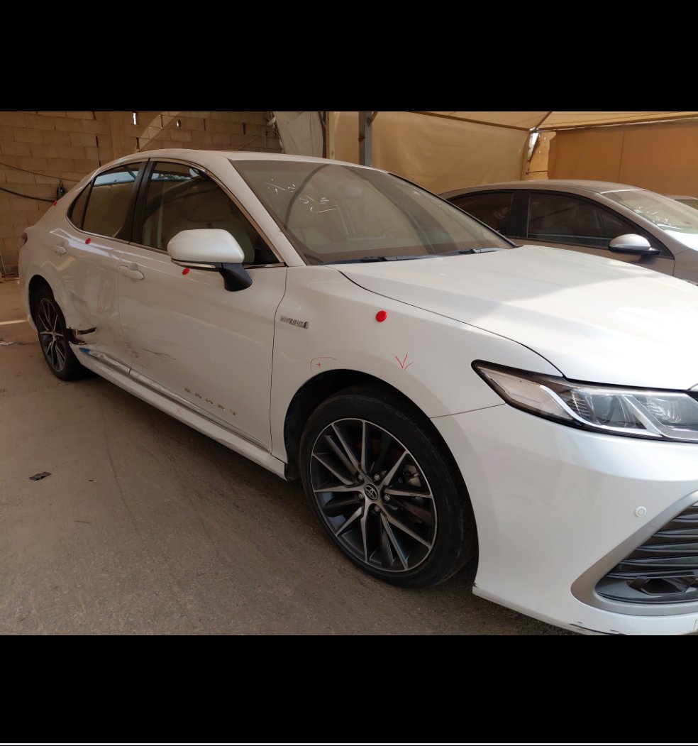 تويوتا كامري GLE HEV 2023 image