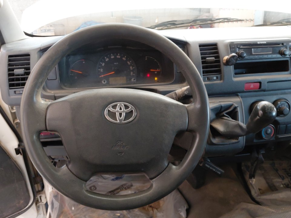 Toyota Hiace Van L1 H1  اساسي 2018 image