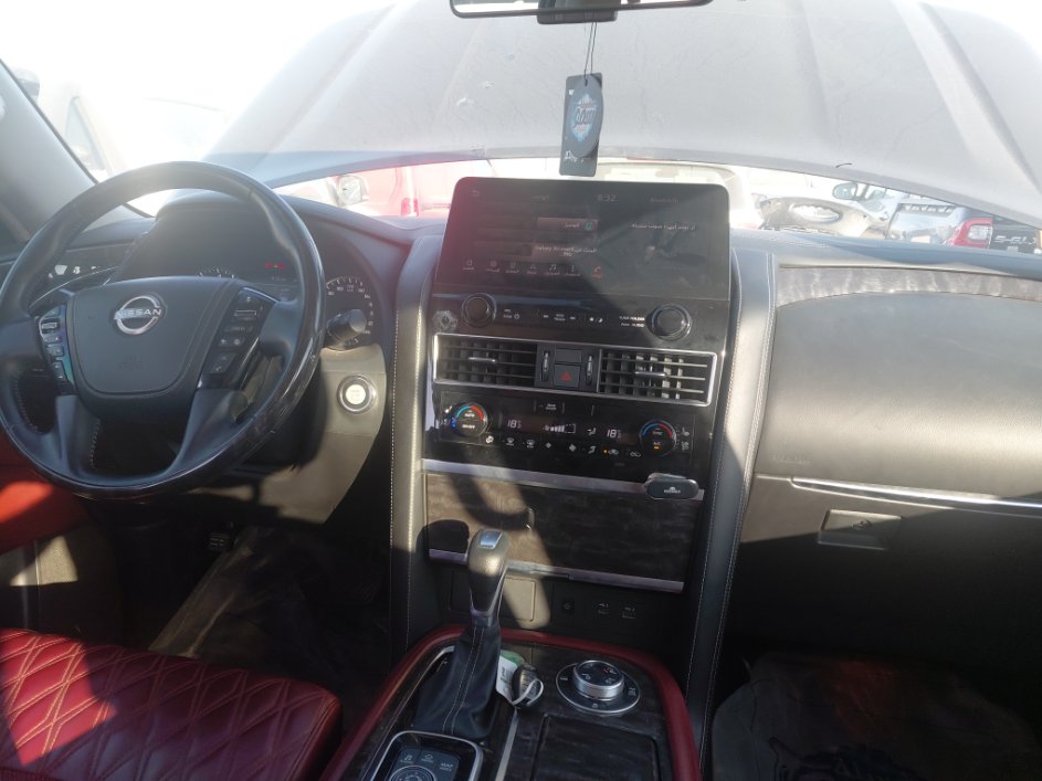 Nissan Patrol واجن بلاتنيوم  2022 image