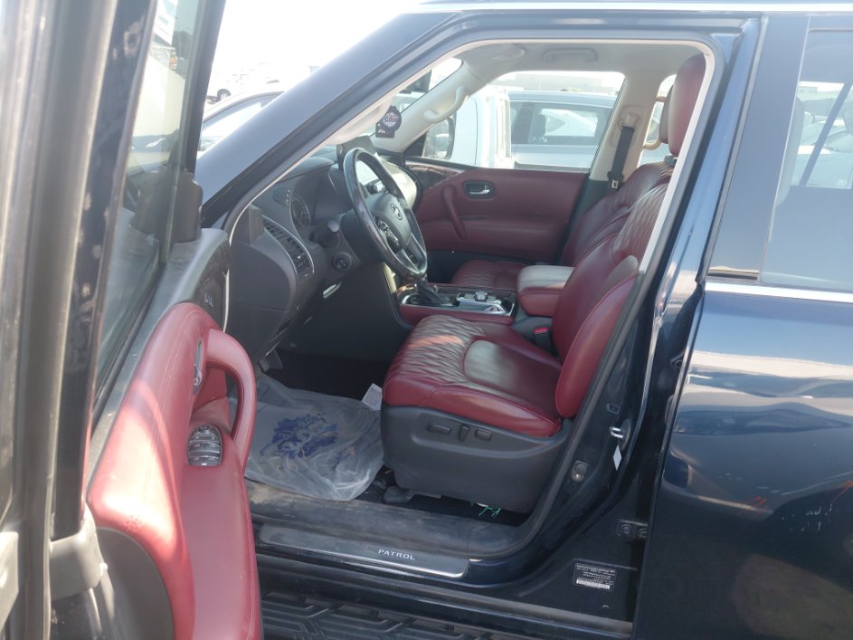 Nissan Patrol واجن بلاتنيوم  2022 image