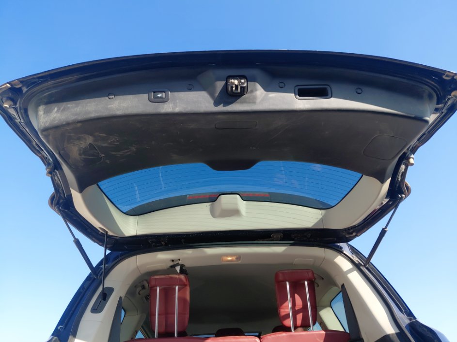 Nissan Patrol واجن بلاتنيوم  2022 image