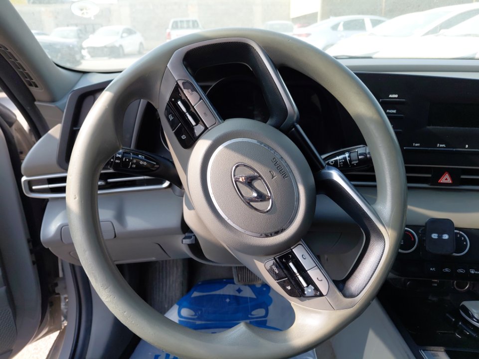 هيونداي إلنترا GL 2023 image