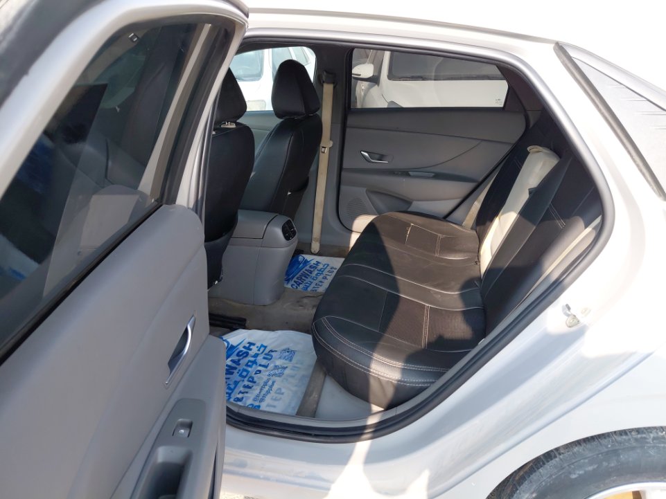 هيونداي إلنترا GL 2023 image