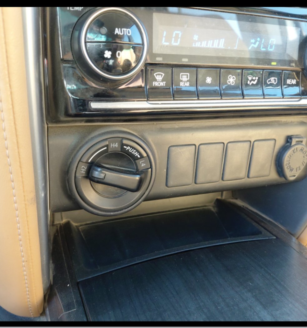 Toyota Fortuner VX 2022 image