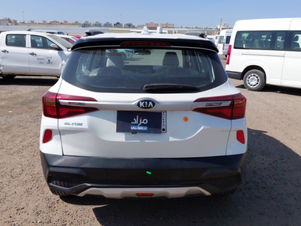 كيا Seltos SP2I LX FWD 2021 image