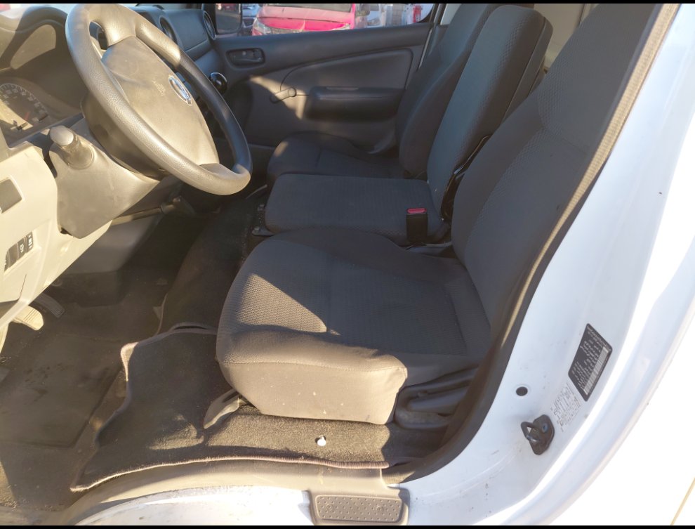 نيسان أورفان  2021 image