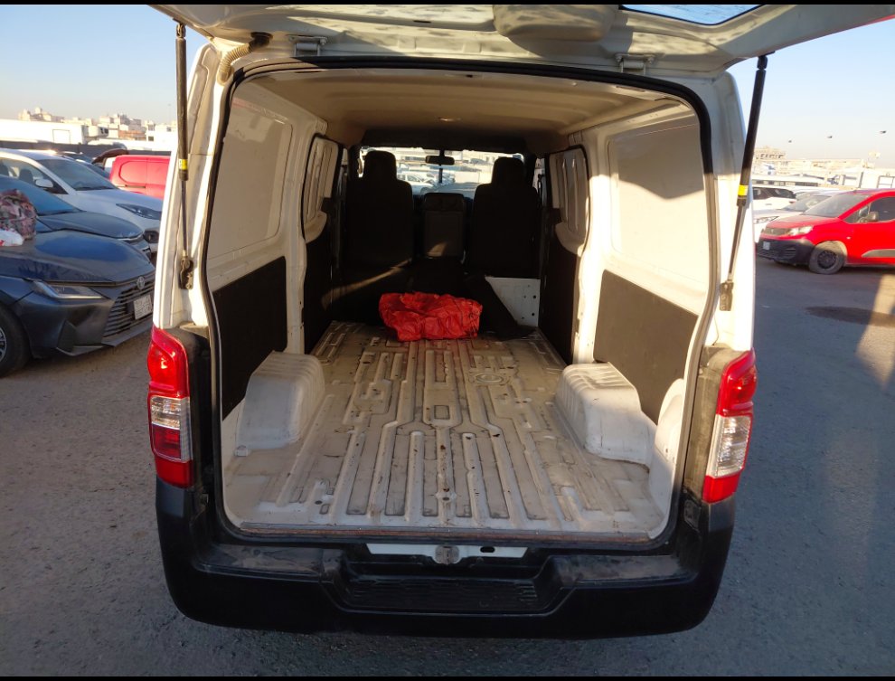 نيسان أورفان  2021 image