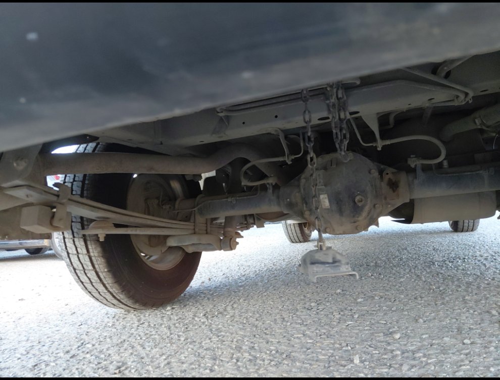 نيسان أورفان  2021 image