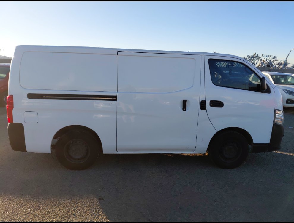 نيسان أورفان  2021 image