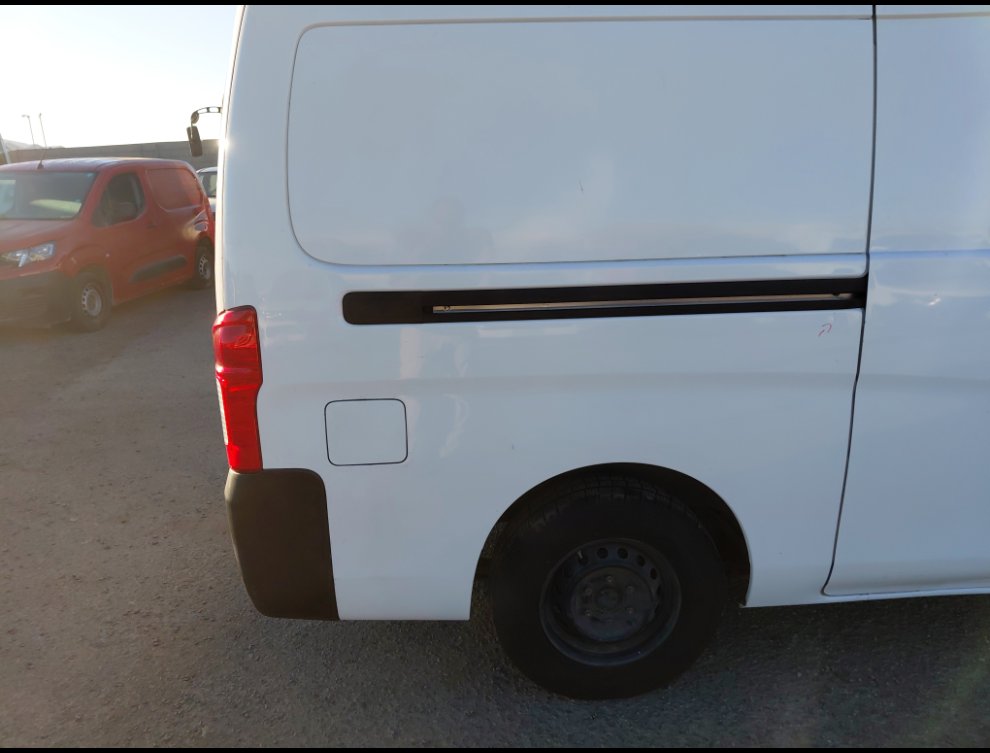 نيسان أورفان  2021 image