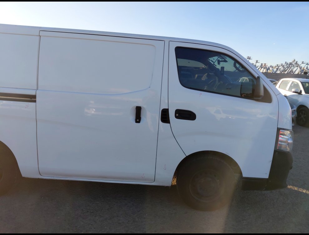 نيسان أورفان  2021 image