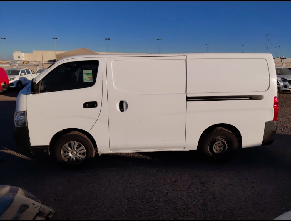 نيسان أورفان  2021 image