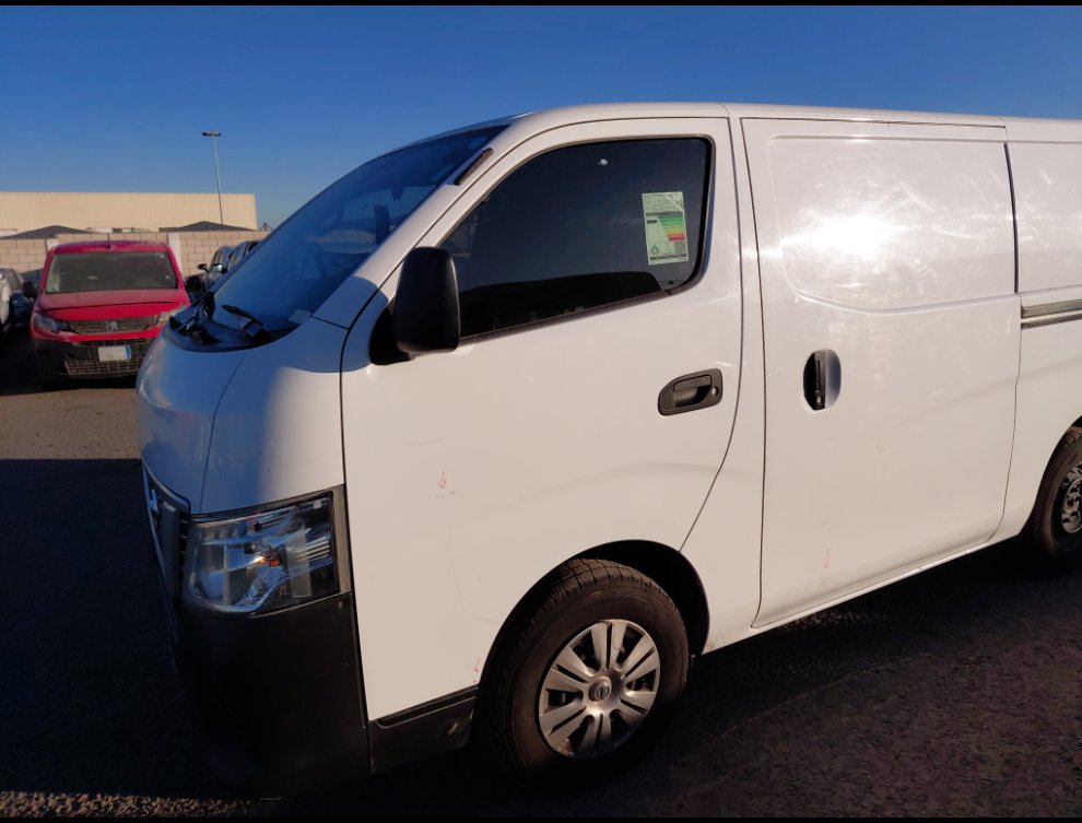 نيسان أورفان  2021 image