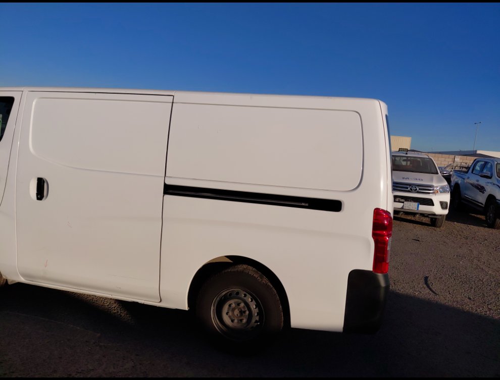 نيسان أورفان  2021 image