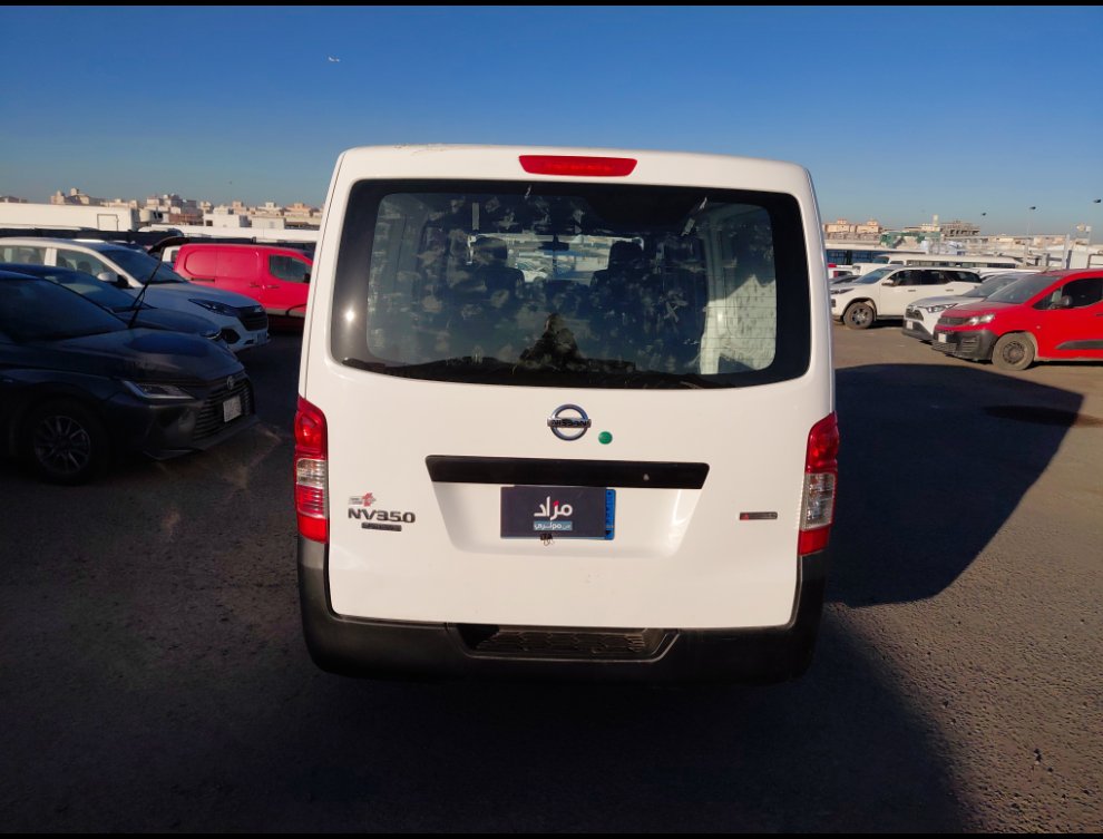 نيسان أورفان  2021 image