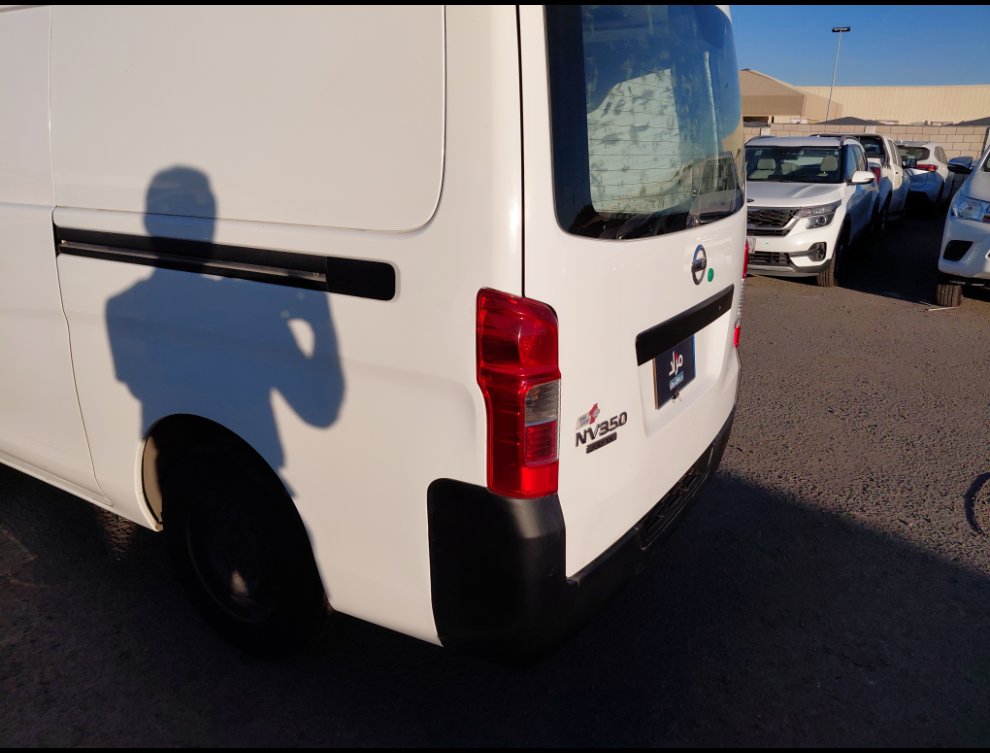 نيسان أورفان  2021 image