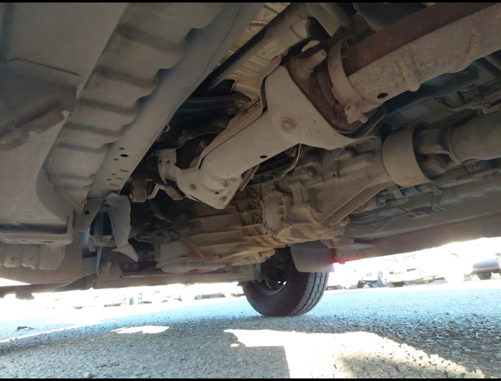 نيسان أورفان  2021 image